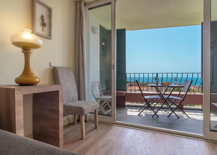 شقة Elias Garcia T3 *